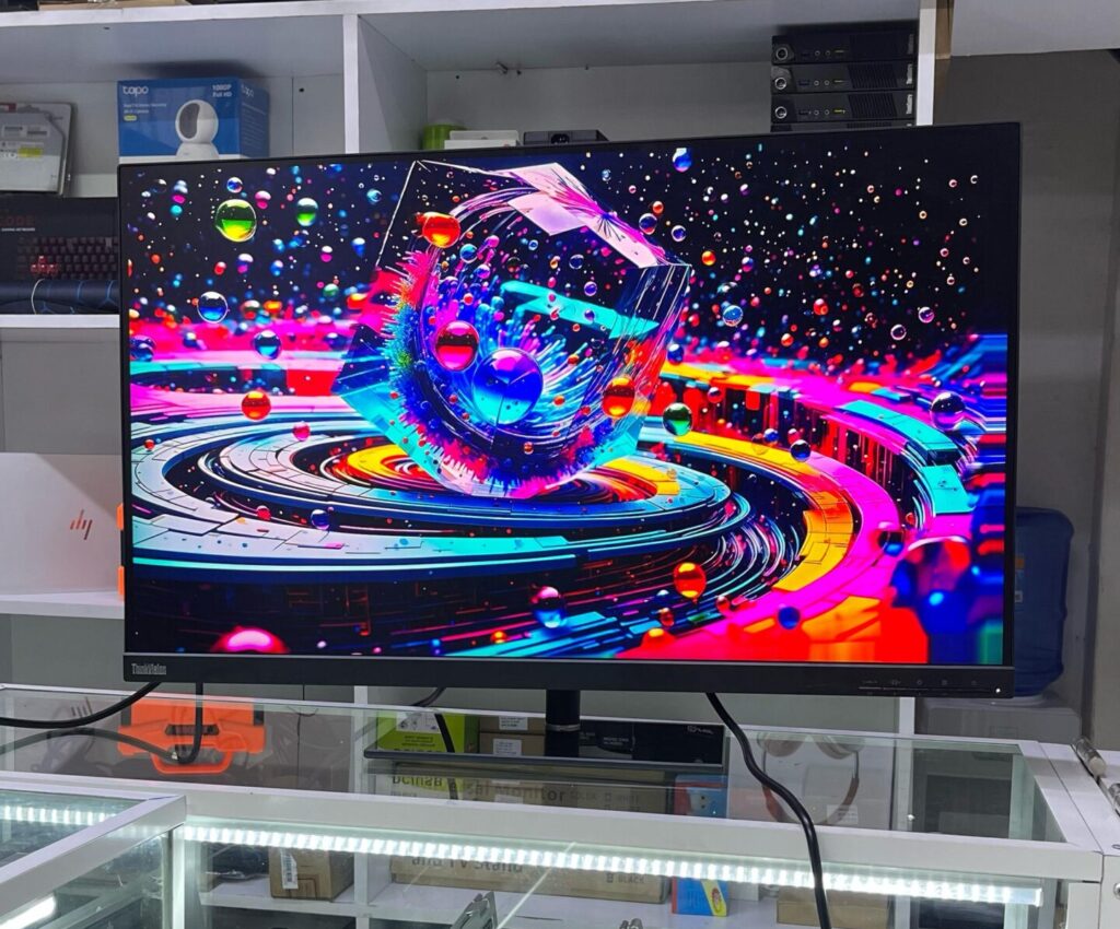 Lenovo ThinkVision P32P-30 31.5" 4K Monitor (Raven Black)